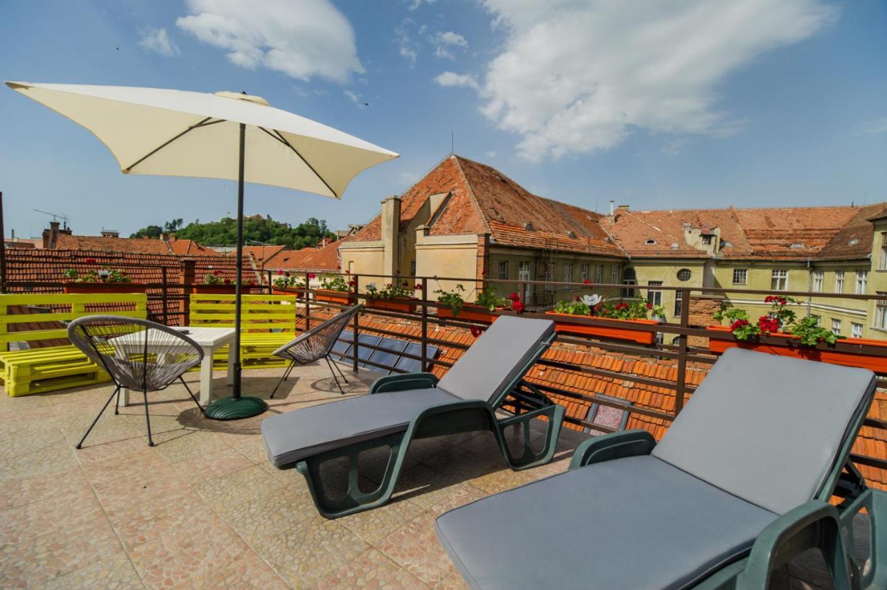 Rooftop Central Apartment Braşov Exteriör bild